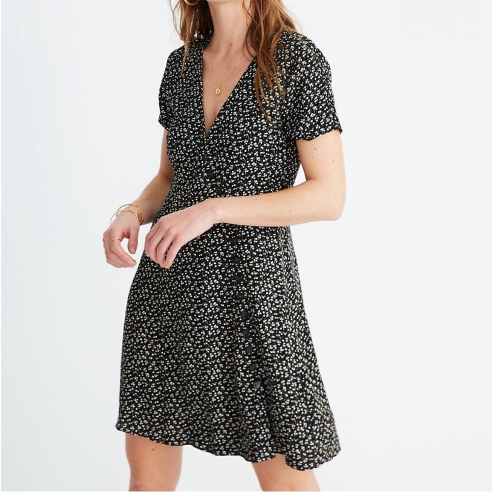 Madewell Button-Wrap Dress in Playground Posies Size Small